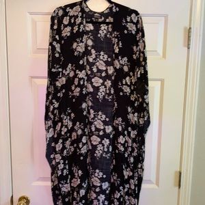 Black Floral Torrid Kimono